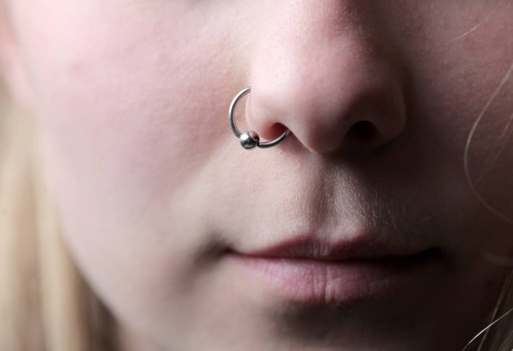 nose piercing derby nostril